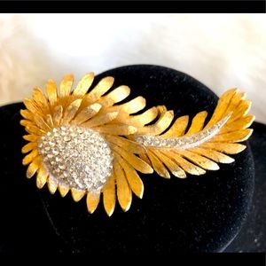 Vintage feather brooch